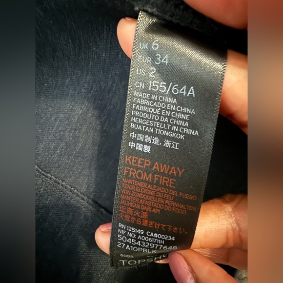 TOPSHOP Faux Leather Buckle Zip Miniskirt SIZE: 2 - Picture 12 of 13